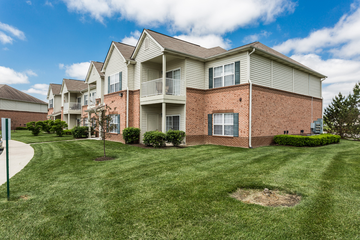 Saratoga Crossing Apartments Plainfield, IN Home