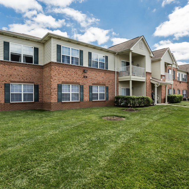 Saratoga Crossing Apartments Plainfield, IN Home